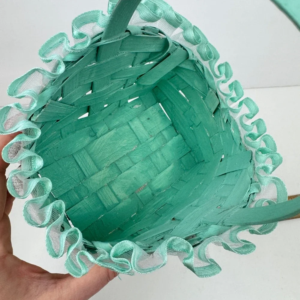 Vtg Small Mint Green Painted Woven Basket w Sunflowers Sheer Ruffle Ribbon Trim